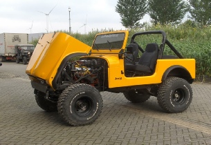Jeep CJ7 (geel)